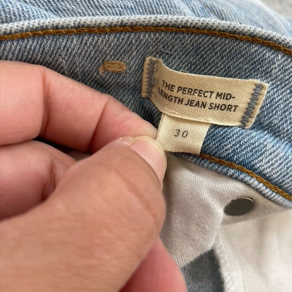 Madewell The Perfect Mid Length Jean Short Womens 30 10 Denim Distress Festival